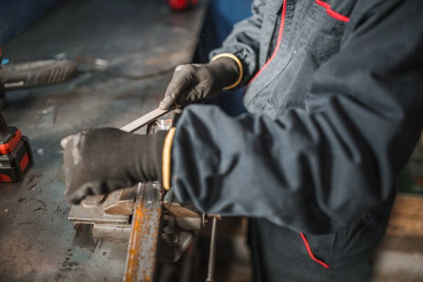 Expert Metal Repair Services in Hollywood, CA